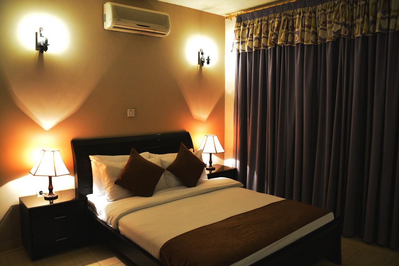 Lilium Hotel Safut Bagian luar foto
